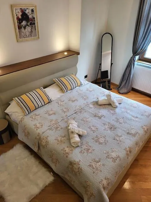 Sophie'S Place-1